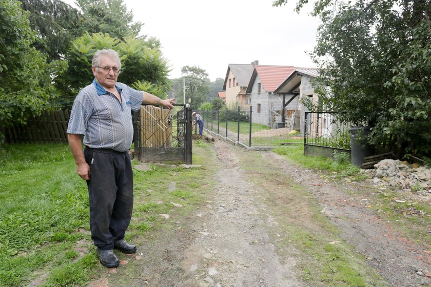 Sąsiad odciął mnie od świata