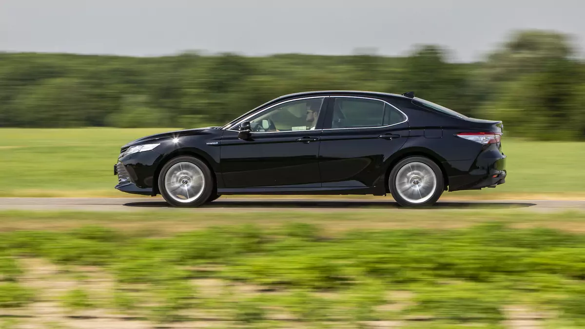 Toyota Camry 2.5 Hybrid