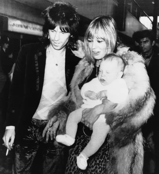 Anita Pallenberg i Keith Richards z synem Marlonem