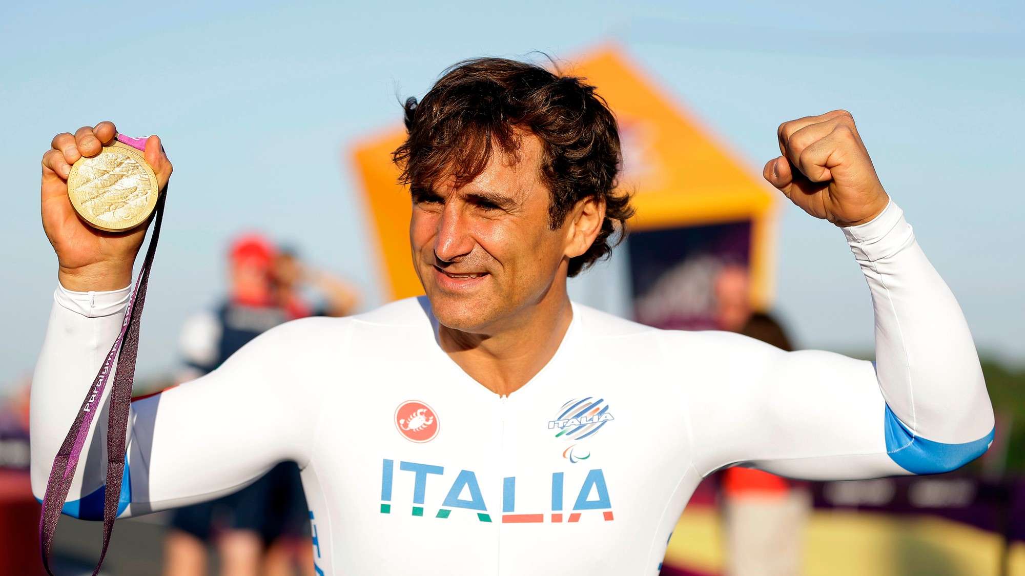 Vo veku 59 rokov zomrel taliansky pretekár Alex Zanardi
