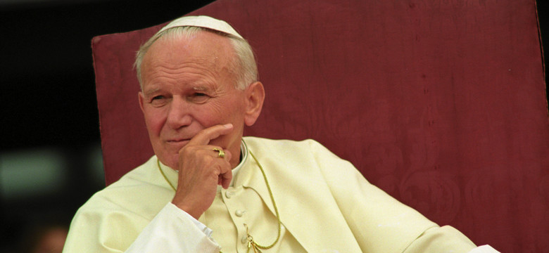 Polski papież i polityka. Niemieckie media o sporze o Jana Pawła II