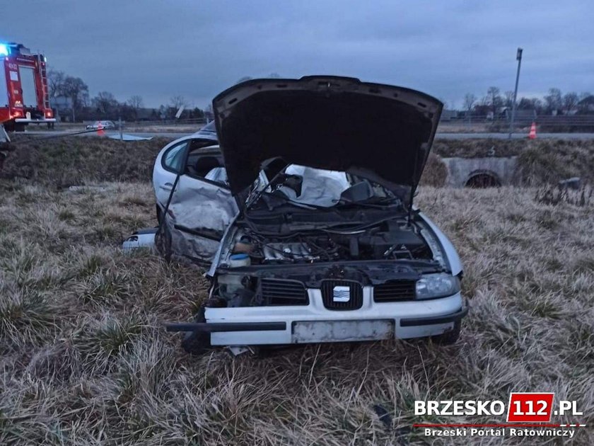 Tragiczny wypadek w Niedzieliskach. Jedna osoba nie żyje, 2 w ciężkim stanie