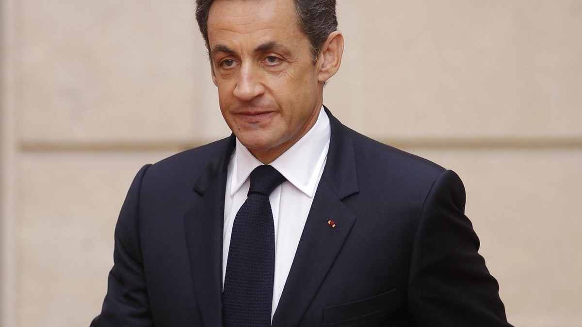 - Charles de Gaulle nigdy nie cofał się przed podjęciem niepopularnych decyzji, mimo towarzyszących temu protestów - podkreślił Nicolas Sarkozy w Colombey-les-Deux-Eglises we wschodniej Francji podczas ceremonii z okazji 40 rocznicy śmierci generała.