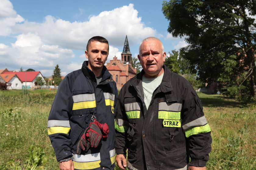 To oni ratowali płonący kościół