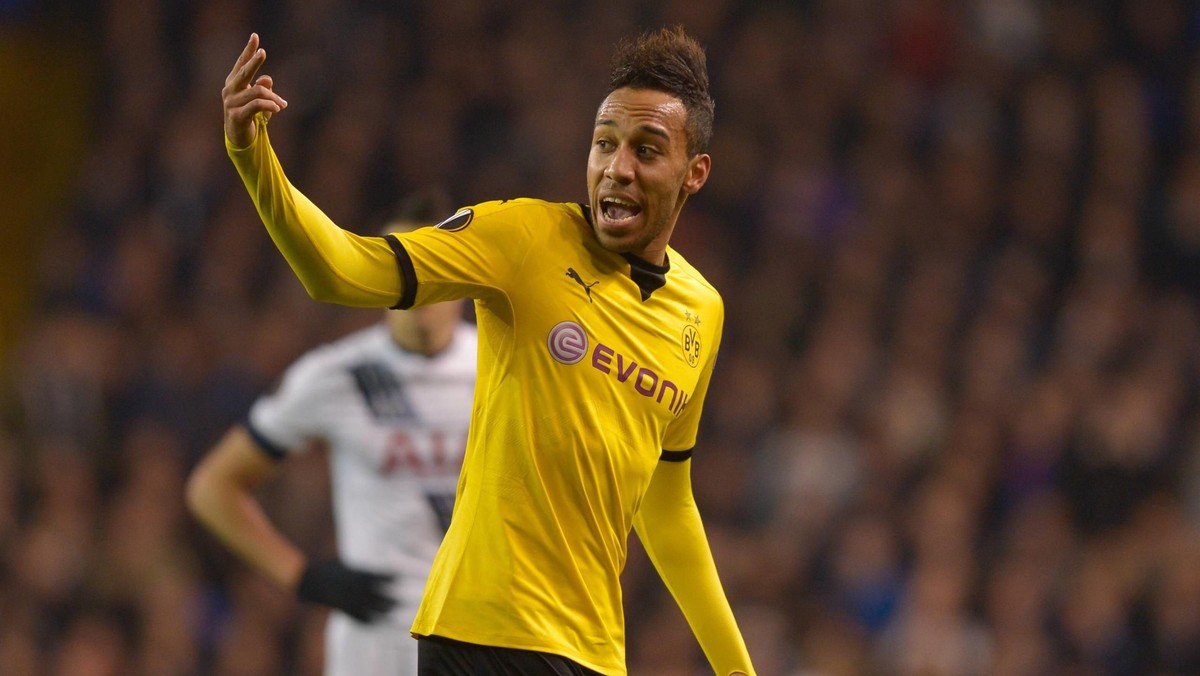 Gwiazdor Borussii Dortmund Pierre-Emerick Aubameyang nie zamierza opuszczać klubu po sezonie. - To miasto jest zwariowane na punkcie piłki nożnej. Nie chcę stąd odchodzić - powiedział drugi strzelec Bundesligi. Transmisje z ligi niemieckiej wyłącznie w Eurosporcie 2.