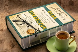 Nobel dla Tokarczuk i ekranizacje sprawiły, że czytelnictwo w Polsce rośnie [RAPORT]