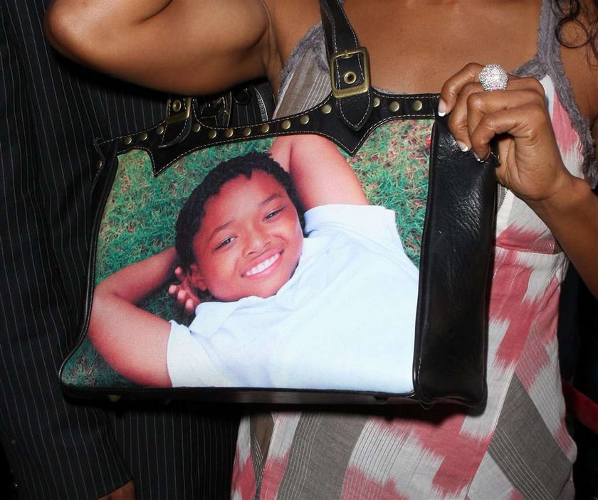 Wokalistka ma torebkę ze zdjęciem synka