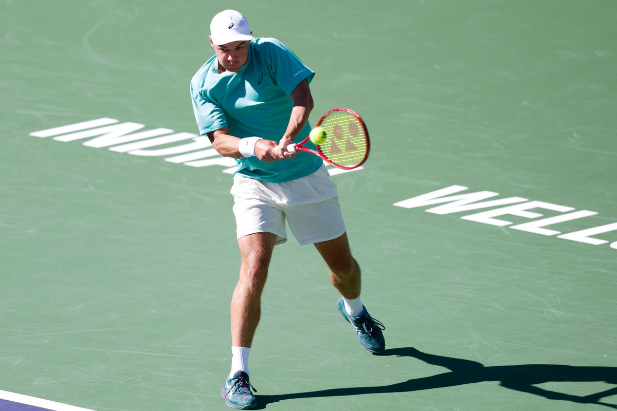 Djokovic za mocny dla Majchrzaka. Serb ma patent na Polaków