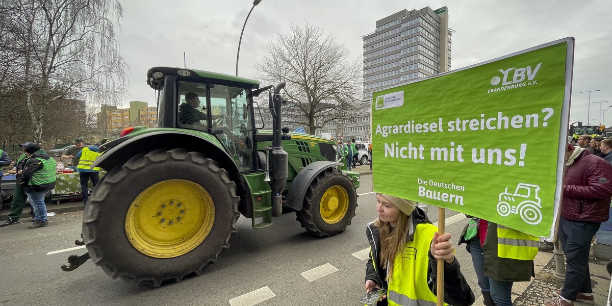 Niemieccy rolnicy protestują od połowy stycznia.