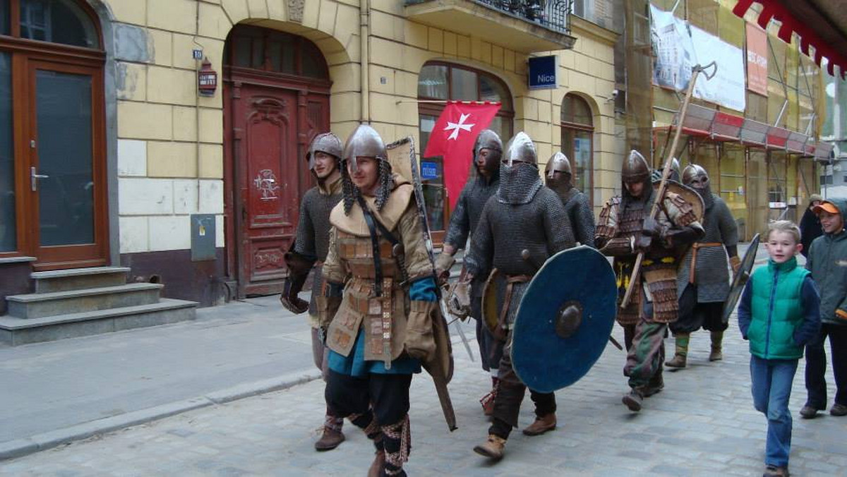 Zaślubiny Dobrawy z Mieszkiem I, jarmark średniowieczny, koncert muzyki dawnej, obozowisko wojów, teatr ognia, walki i turnieje rycerskie - to tylko część wydarzeń, jakie zaplanowano w najbliższy weekend z okazji 1050. rocznicy przybycia Dobrawy do Poznania.