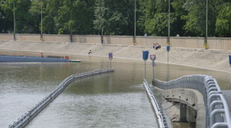 Szeged rakpartját bevette a Tisza 