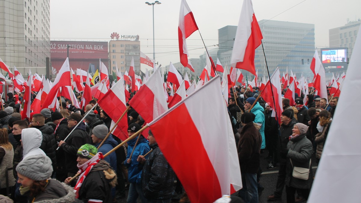 Policja przekazała do prokuratury pierwszą partię materiału dowodowego zgromadzonego podczas Marszu Niepodległości, który odbył się 11 listopada w Warszawie - poinformował rzecznik Komendy Głównej Policji mł. insp. Mariusz Ciarka.