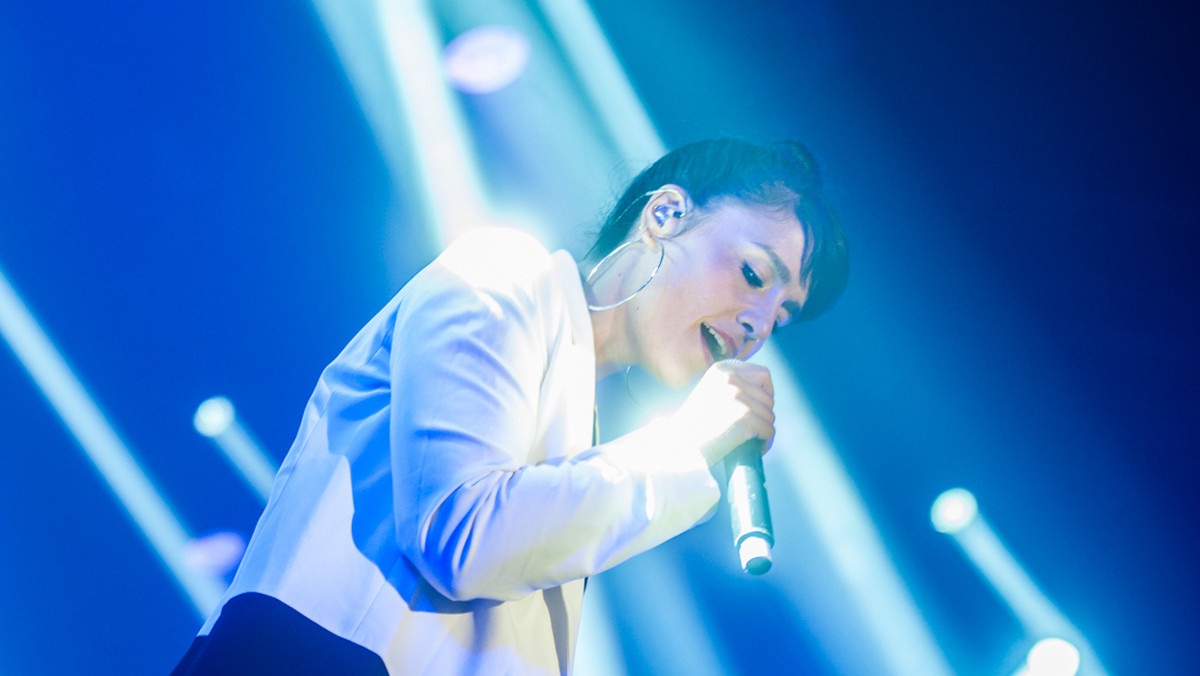 Jessie Ware wystąpi w Polsce. Szalenie popularna nad Wisłą wokalistka, 7 lutego 2015 roku zagra na Torwarze w Warszawie. Koncert odbędzie się w ramach promocji drugiej solowej pyty Jessie Ware zatytułowanej "Tough Love". Bilety trafią do sprzedaży 17 października.