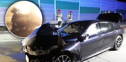 Auto w ogniu, a w nim rodzina z dzieckiem. Tak miał zachować się kierowca bmw