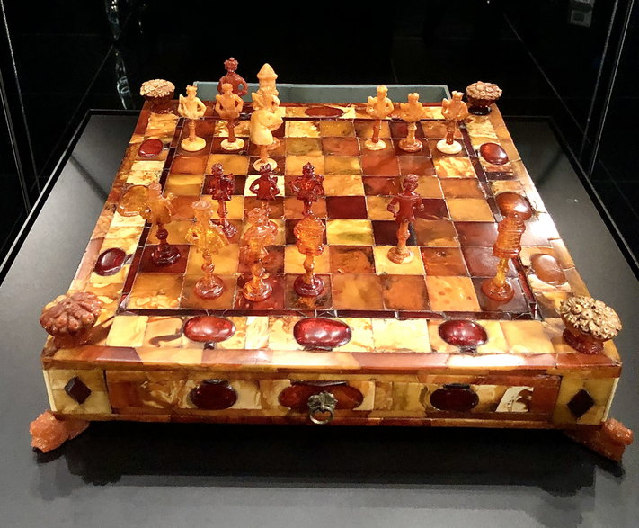 Bursztynowe szachy z ok. 1690 r.