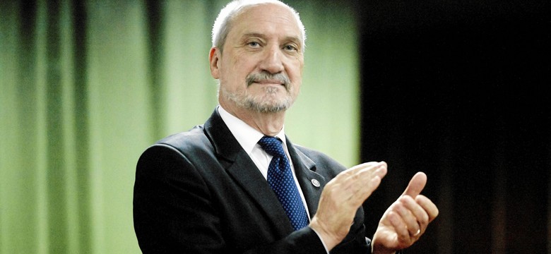 "Macierewicz wywrócił stolik. No i bardzo dobrze"