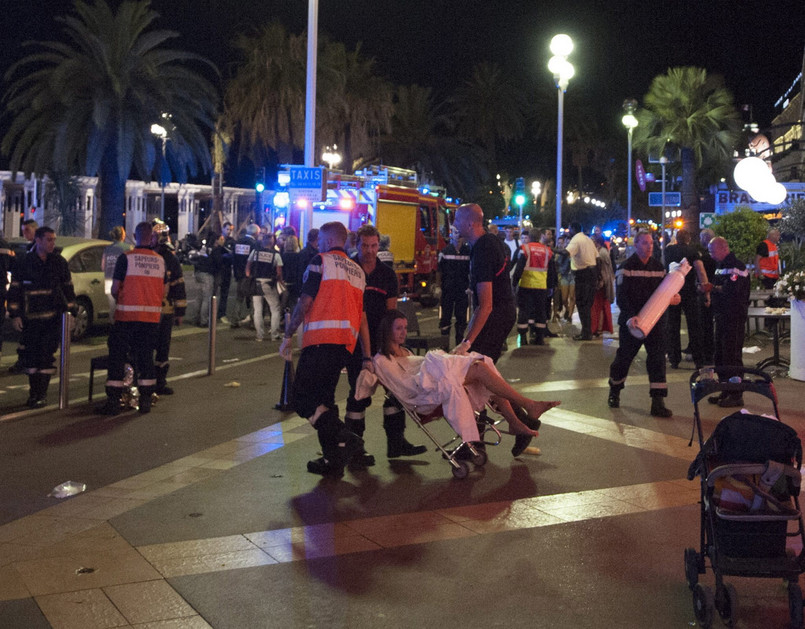 Zamach terrorystyczny w Nicei: 84 zabitych, wśród ofiar są dzieci