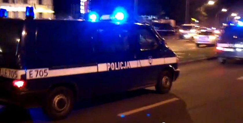 Kibic wykrwawił się na śmierć? Policja: Ratowaliśmy go!