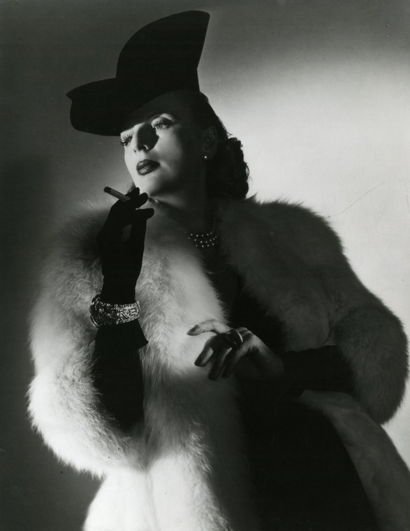 Tamara Łempicka krótko przed wyjazdem z Paryża do Stanów Zjednoczonych (1938)
