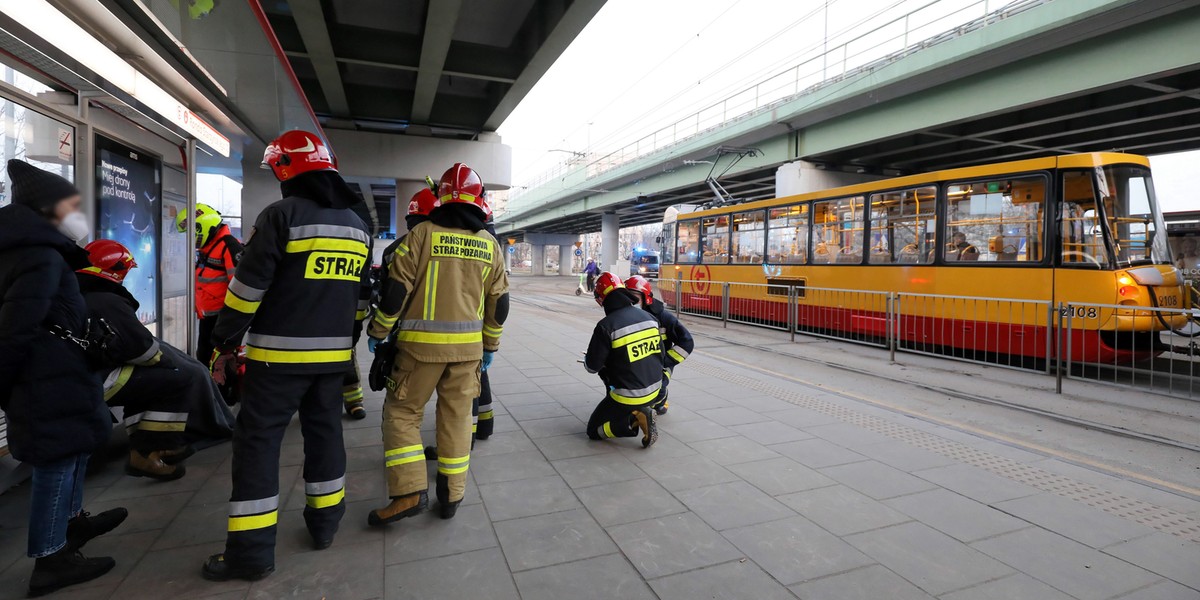 Zderzenie tramwajów w Warszawie. Trzy osoby poszkodowane