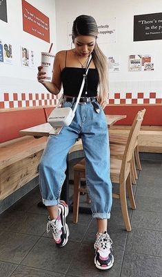 Style Guide: How to wear your boyfriend's jeans | Pulse Nigeria