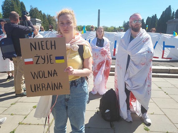 Protest przed Cmentarzem Żołnierzy Radzieckich