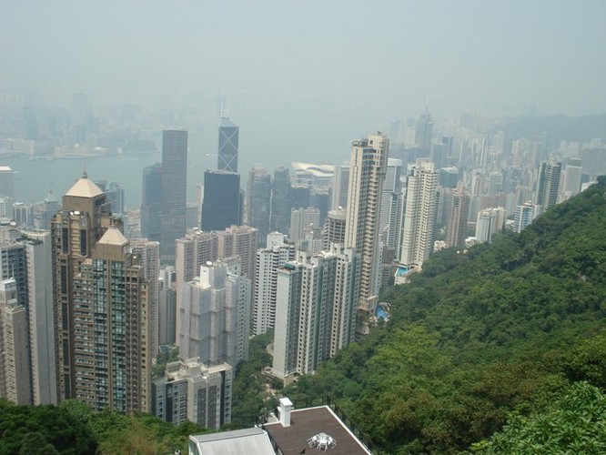 Widok na centrum Hongkongu ze Wzgórza Wiktorii, najlepszego punktu widokowego w mieście