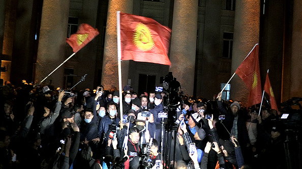 Obywatele Kirgistanu wyszli na ulice