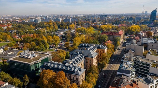 W ramach projektu planowane jest, aby na ulicy Kopernika, przy wybranych gmachach dawnych klinik szpitalnych i zakładów teoretycznych zostały rozmieszczone tabliczki w dwóch wersjach językowych (polskiej i angielskiej), informujące o historii budynku.