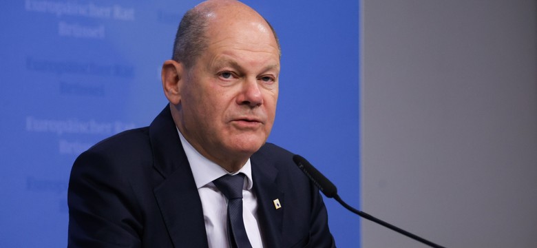 Afera wokół Scholza. Ujawnił informacje o brytyjskich żołnierzach, posypały się na niego gromy