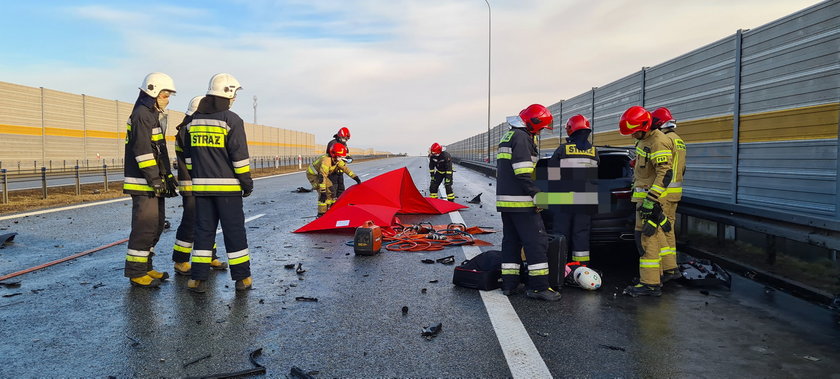 Tragiczny wypadek na A1 pod Toruniem. Jedna osoba nie żyje