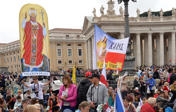 Msza kanonizacyjna Jana Pawła II i Jana XXIII na Placu św. Piotra