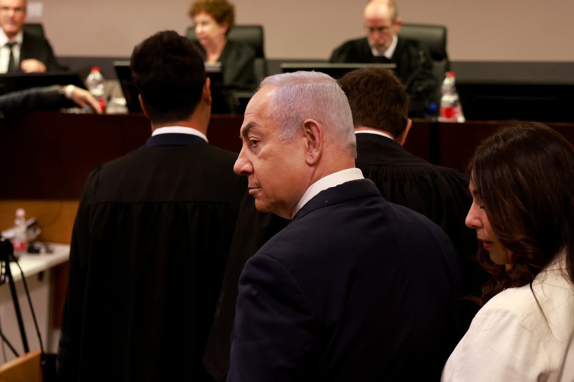 Izraelský premiér Benjamin Netanjahu na súde v Tel Avive.