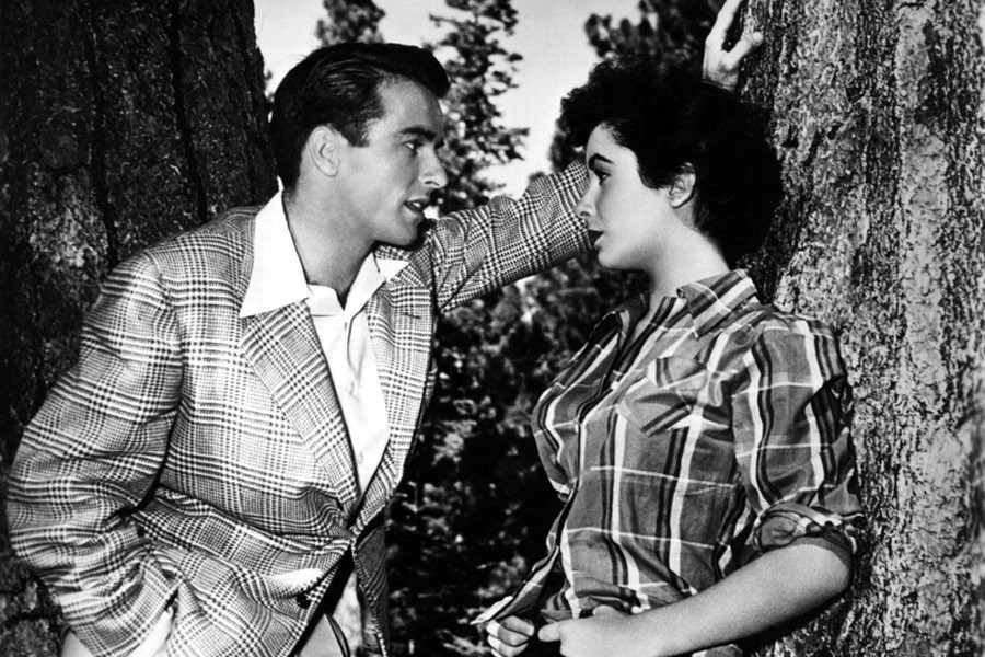 Montgomery Clift jako George Eastman i Elizabeth Taylor jako Angela Vickers w filmie "Miejsce pod słońcem" (1951)