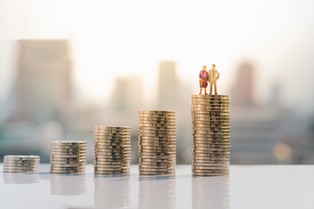 Rząd ogłosił rozporządzenie w sprawie ustalenia wskaźnika waloryzacji emerytur i rent na 2026 rok. Ile wyniesie?