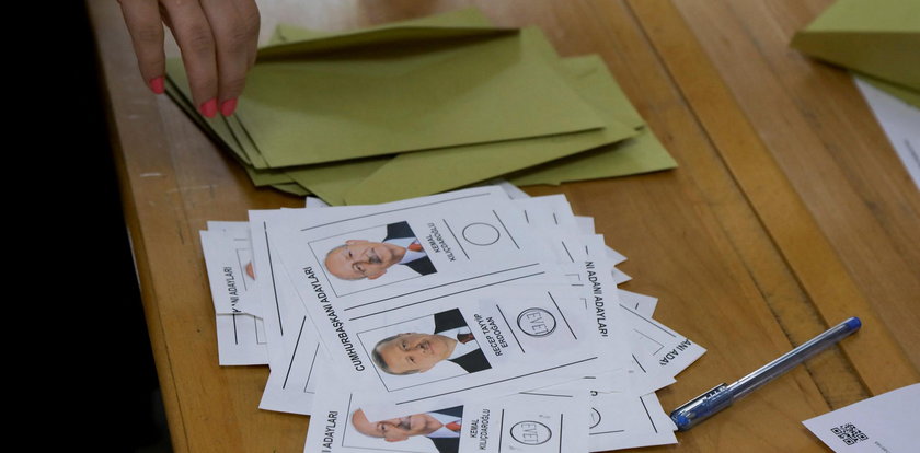 Wybory prezydencie w Turcji. Sprzeczne informacje o wstępnych wynikach