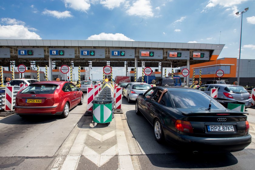 A4 autostrada płatna i ciągłe korki.