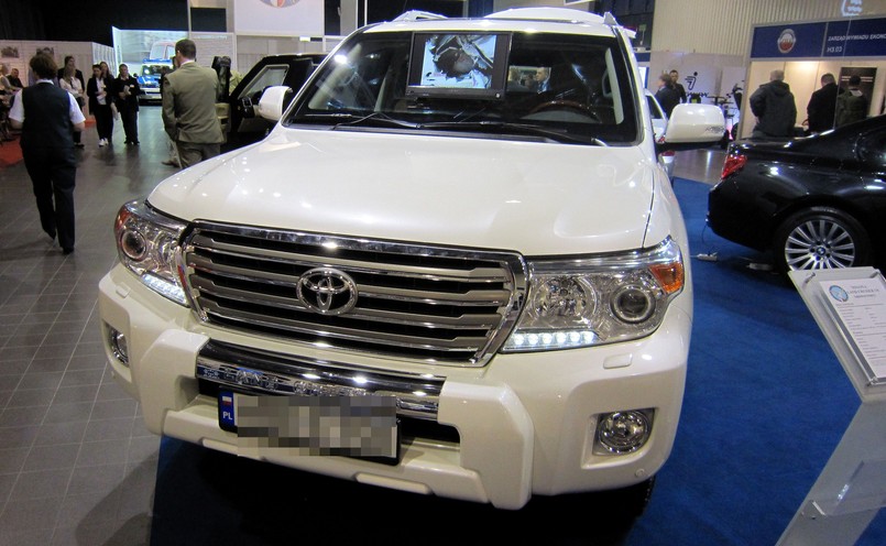 Samochód BOR - toyota land cruiser