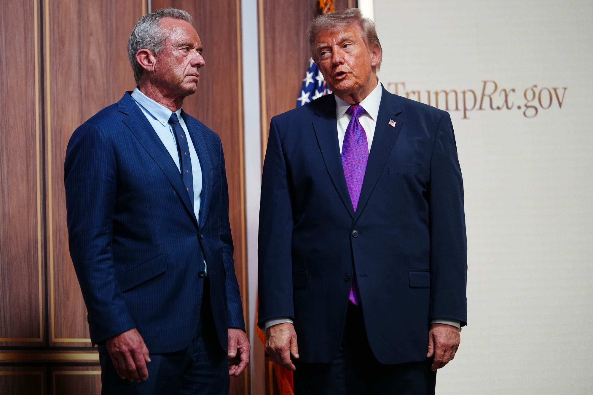 Minister zdravotníctva USA Robert F. Kennedy Jr s prezidentom Trumpom. 