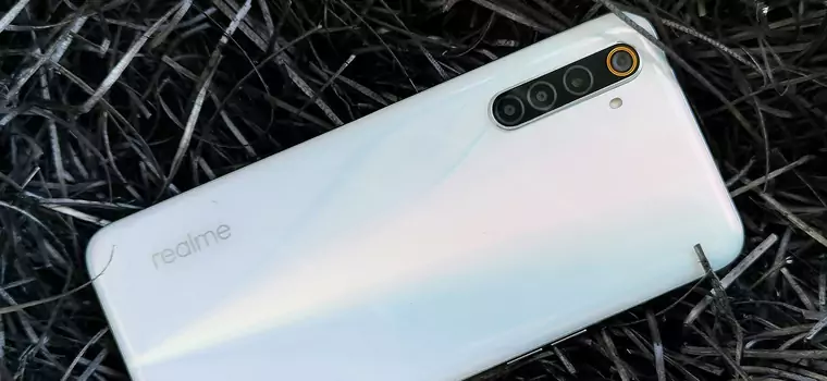 Realme X3 SuperZoom w przecieku. Jest częściowa specyfikacja