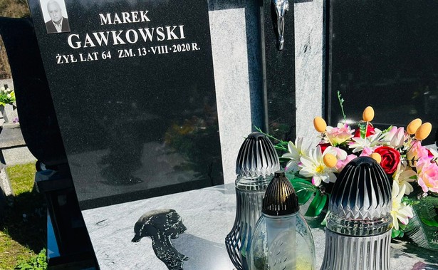 Grób Marka Gawkowskiego oblany farbą