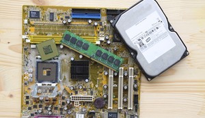 Matična ploča i RAM