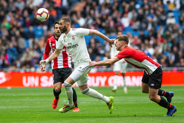 Hat-trick Benzemy, Real rozgromił Athletic Bilbao. Niespodziewana porażka Sevilli