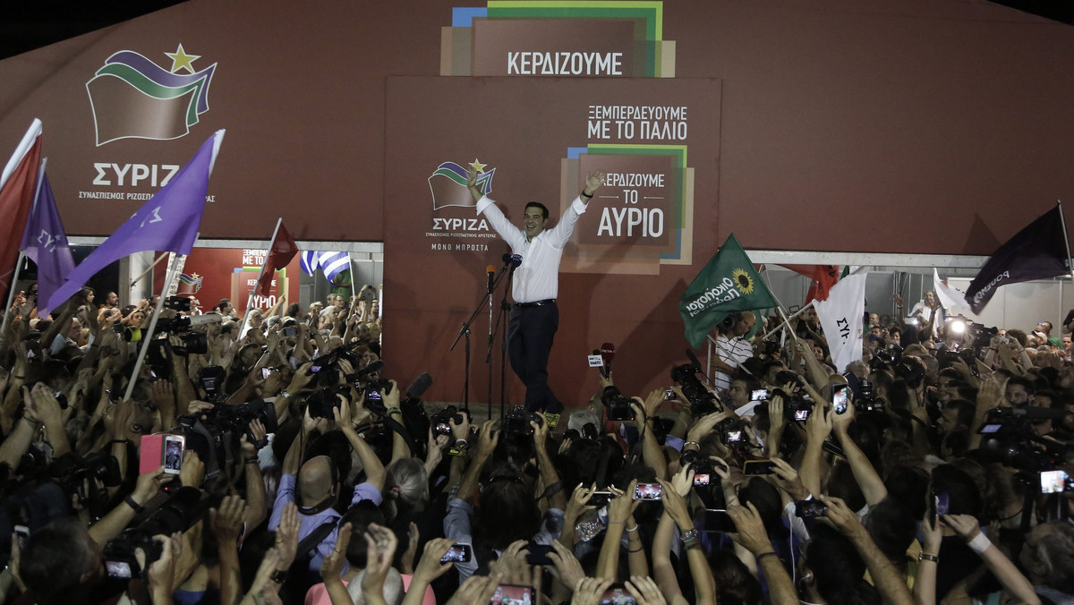 Istnieje możliwość, że Aleksis Cipras, którego lewicowa Syriza zwyciężyła w niedzielnych wyborach w Grecji, zaprosi do rządu nie tylko byłego partnera koalicyjnego, Niezależnych Greków (Anel), ale także socjalistyczny Pasok - powiedział komentator polityczny Aristides Hatzis.