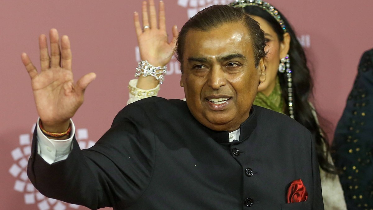 Indyjski miliarder Mukesh Ambani wydał przedślubne przyjęcie na 50 tys. osób