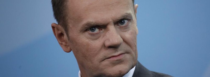 Donald Tusk, premier Polski przemawia podczas konferencji prasowej w German Federal Chancellory, w Berlinie, Niemcy