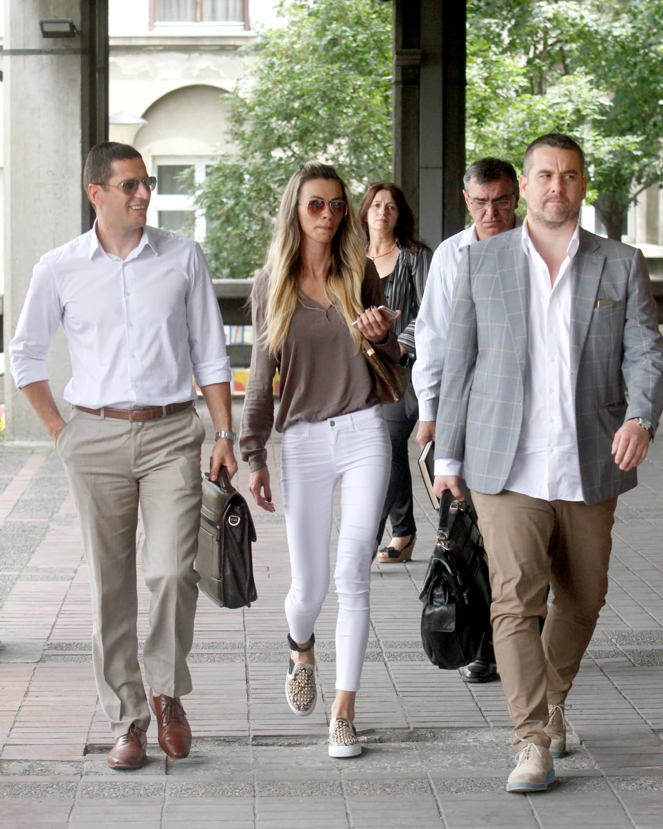 Maja Adrovac sa advokatima