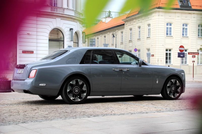 Rolls-Royce Phantom (2022, VIII Series II)