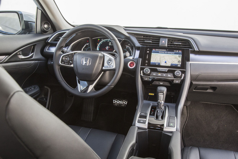 Honda Civic 1.5 VTEC Turbo sedan z najlepszym CVT na rynku