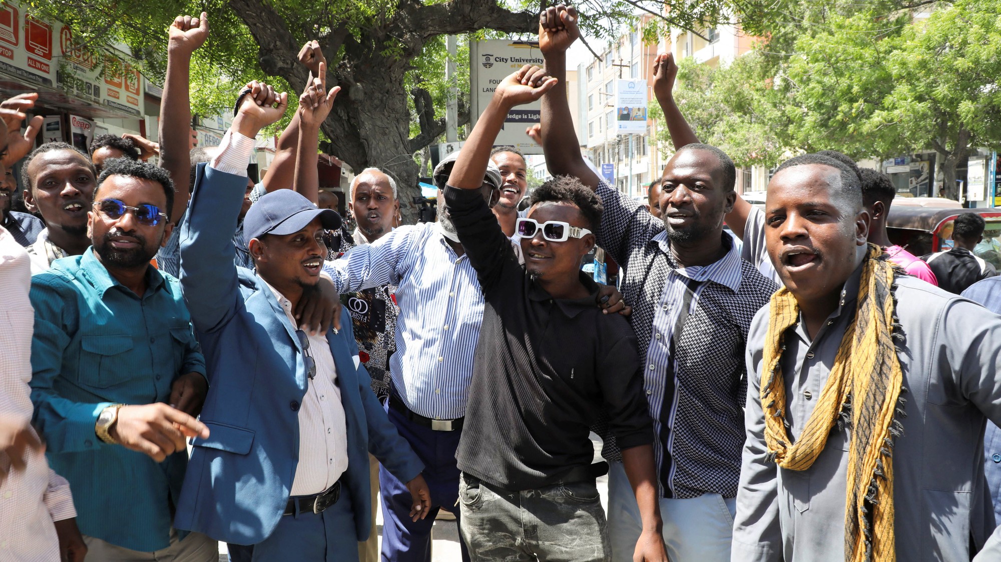 Obyvatelia Somalilandu oslavujú po tom, čo Izrael ako prvá krajina na svete uznala nezávislosť Somalilandu.